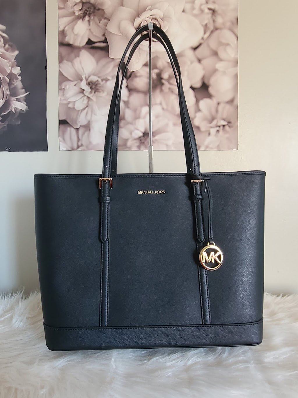 The Bella Boutique | 48 Rose Ave, Spring Valley, NY 10977, USA | Phone: (818) 581-9458