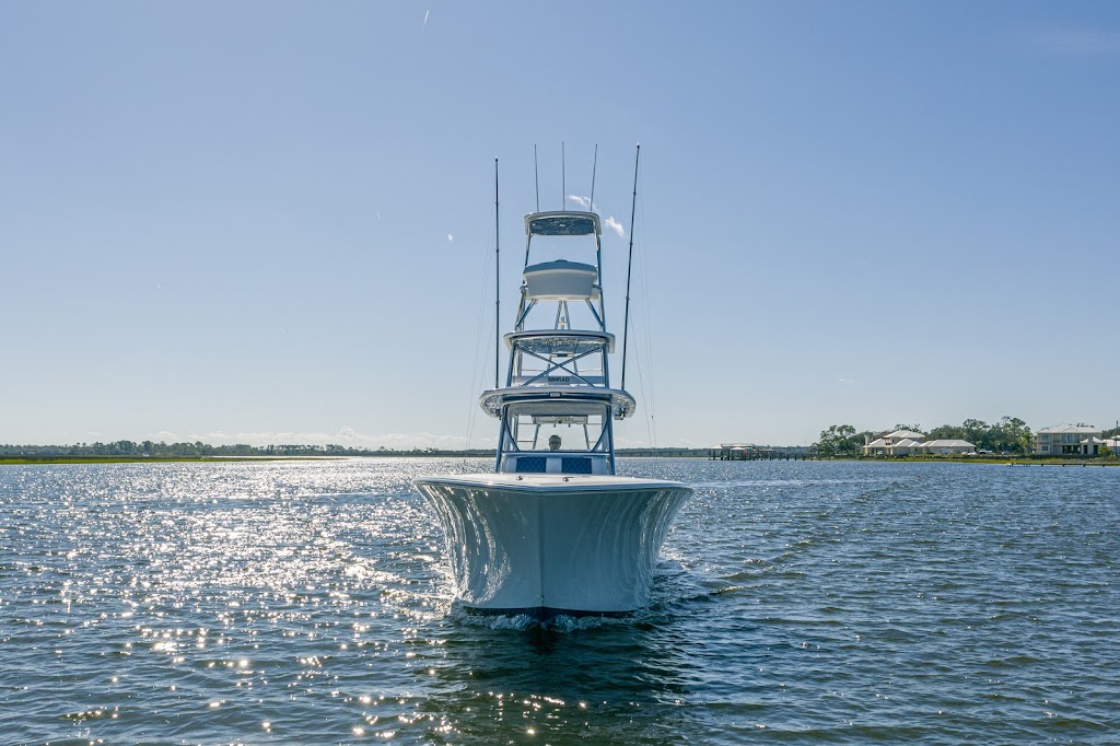 Front Runner Boatworks | 965 Leonard C Taylor Pkwy, Green Cove Springs, FL 32043, USA | Phone: (904) 460-2510