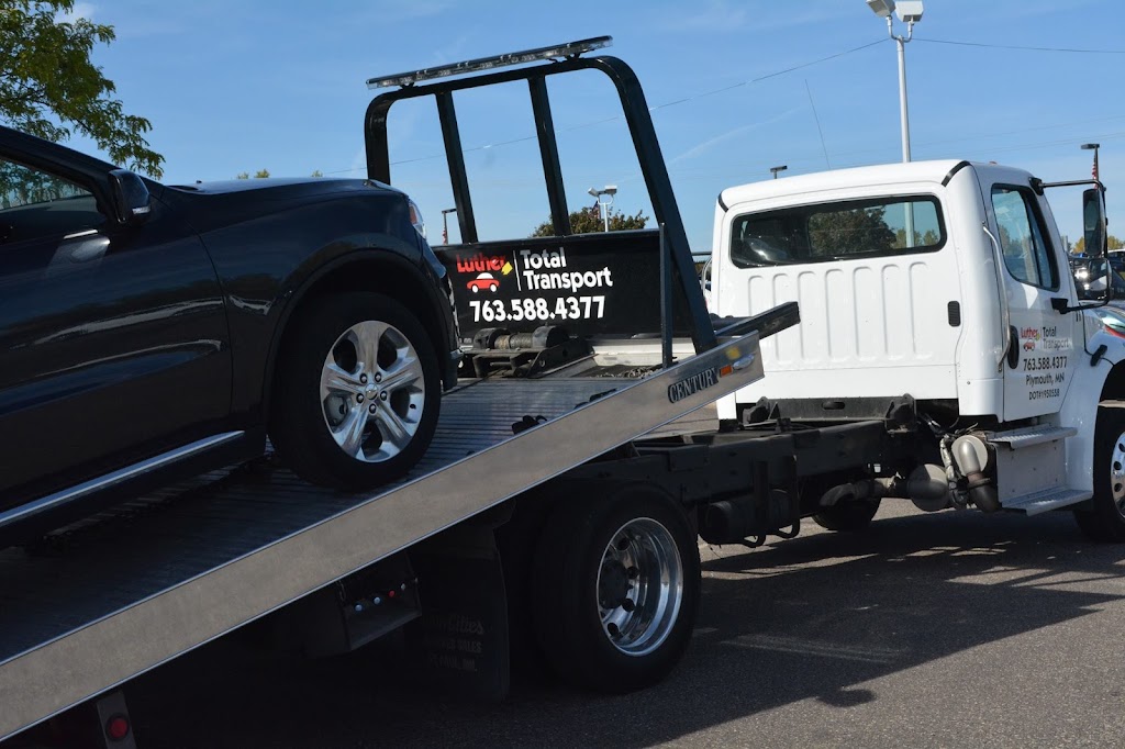 Luther Collision & Glass Plymouth | 9825 56th Ave N, Plymouth, MN 55442, USA | Phone: (612) 284-3673