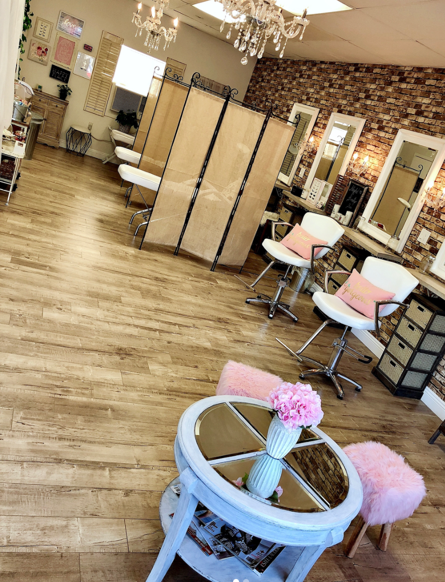 Playful Beauty Bar | 3610 1/2 Foothill Blvd, Foothill Blvd, Glendale, CA 91214, USA | Phone: (747) 236-2703