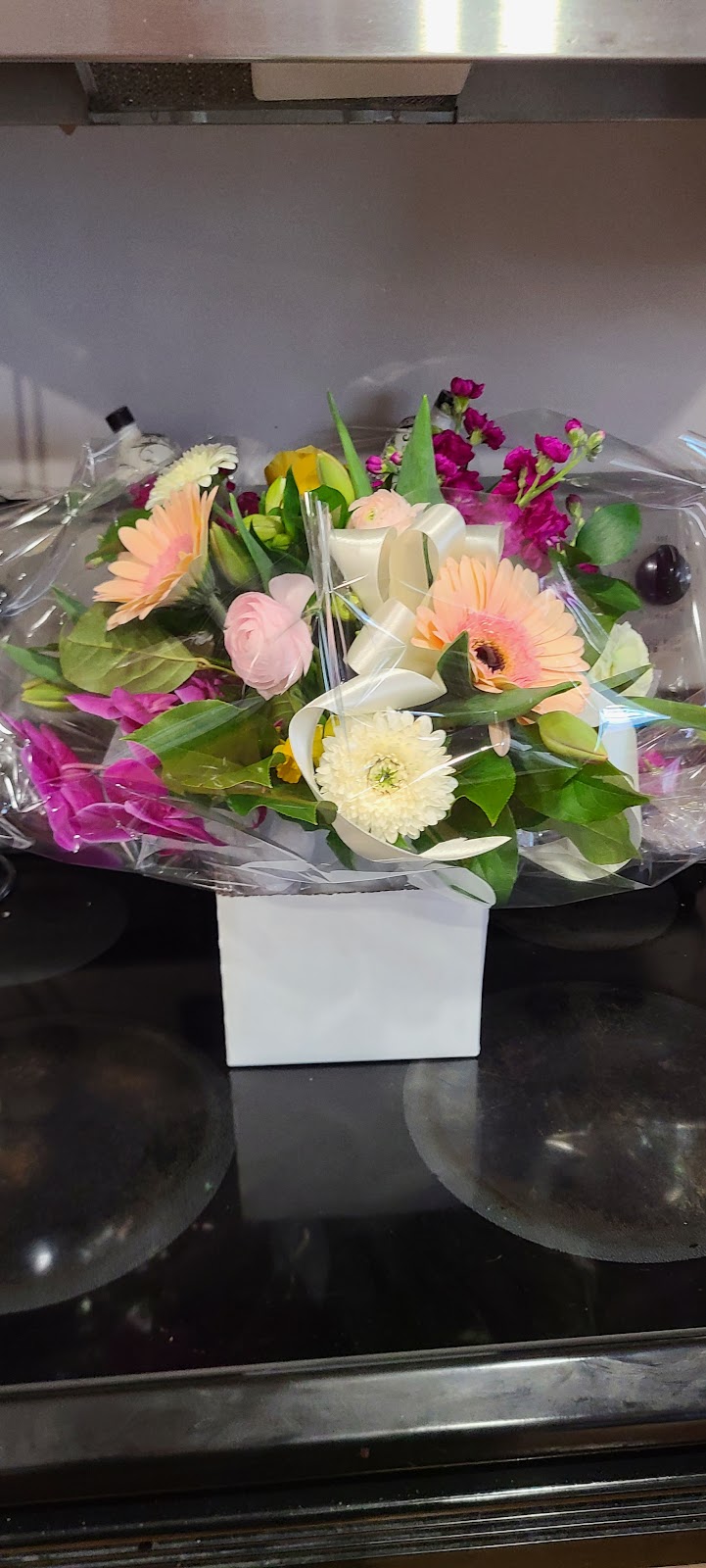 Goodmans Florists | 644 S Pelham Rd, Welland, ON L3C 3C8, Canada | Phone: (905) 732-2481