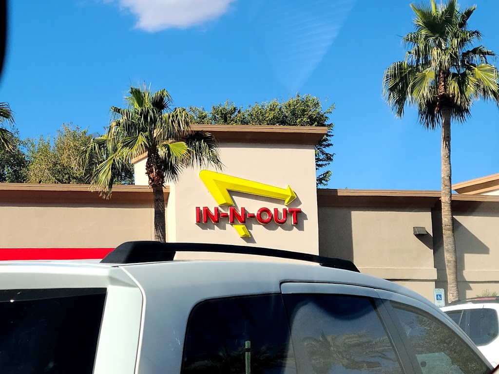 In-N-Out Burger | 1859 S Signal Butte Rd, Mesa, AZ 85209, USA | Phone: (800) 786-1000