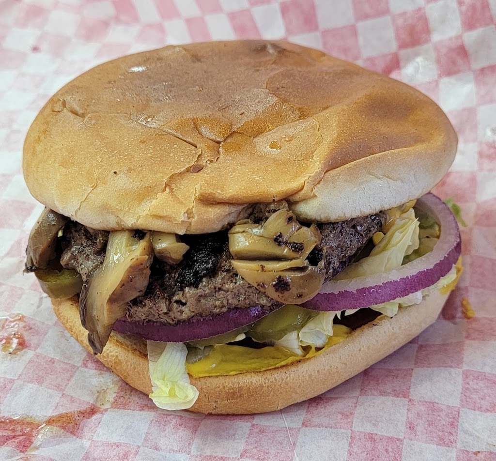 Tommys Famous Burgers | 117 University Ave, Lubbock, TX 79415, USA | Phone: (806) 763-5424