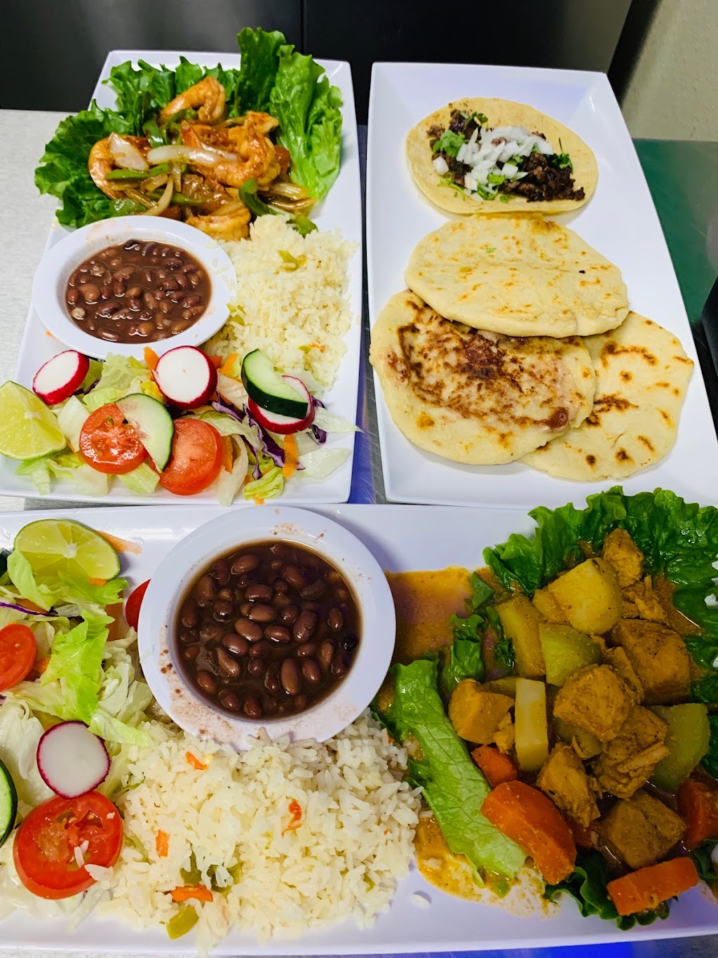 Lajamaya Salvadorean Restaurant | 245 E Gladstone St, Azusa, CA 91702, USA | Phone: (626) 633-0015