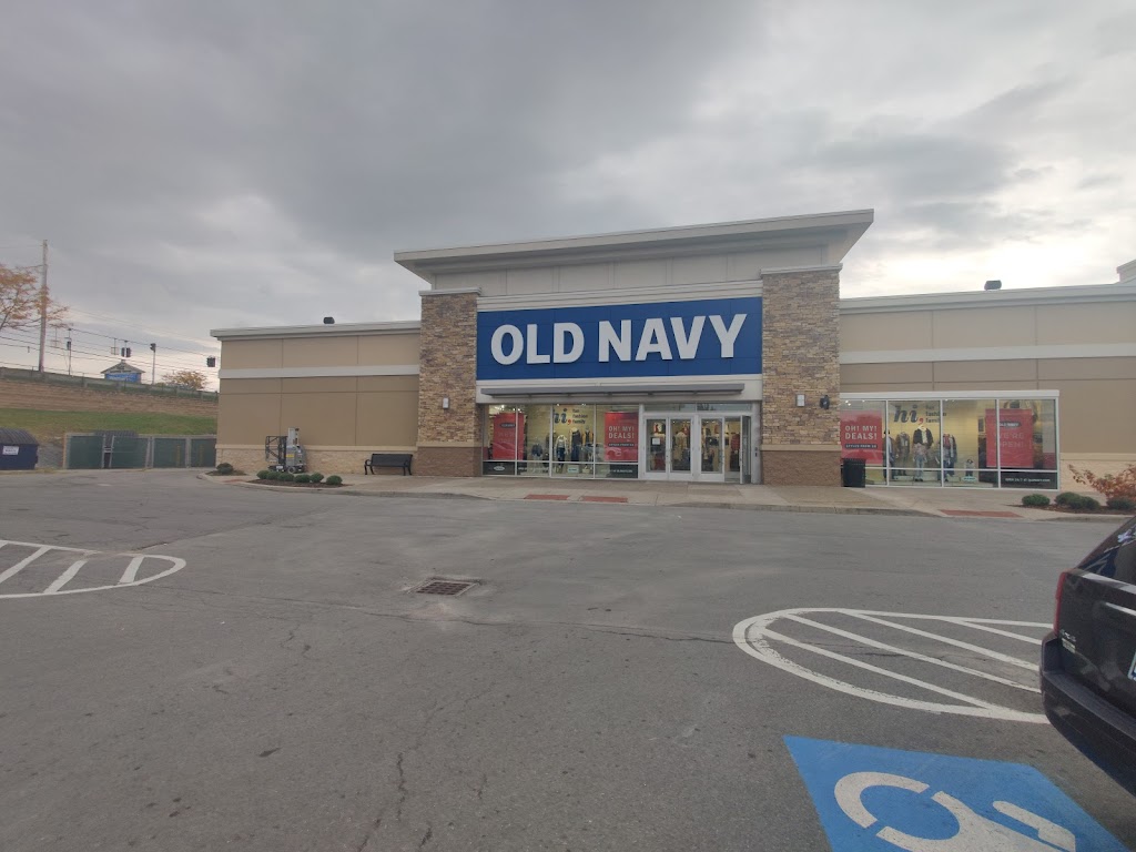 Old Navy | 240 Amsterdam Cmns, Amsterdam, NY 12010, USA | Phone: (518) 620-1323