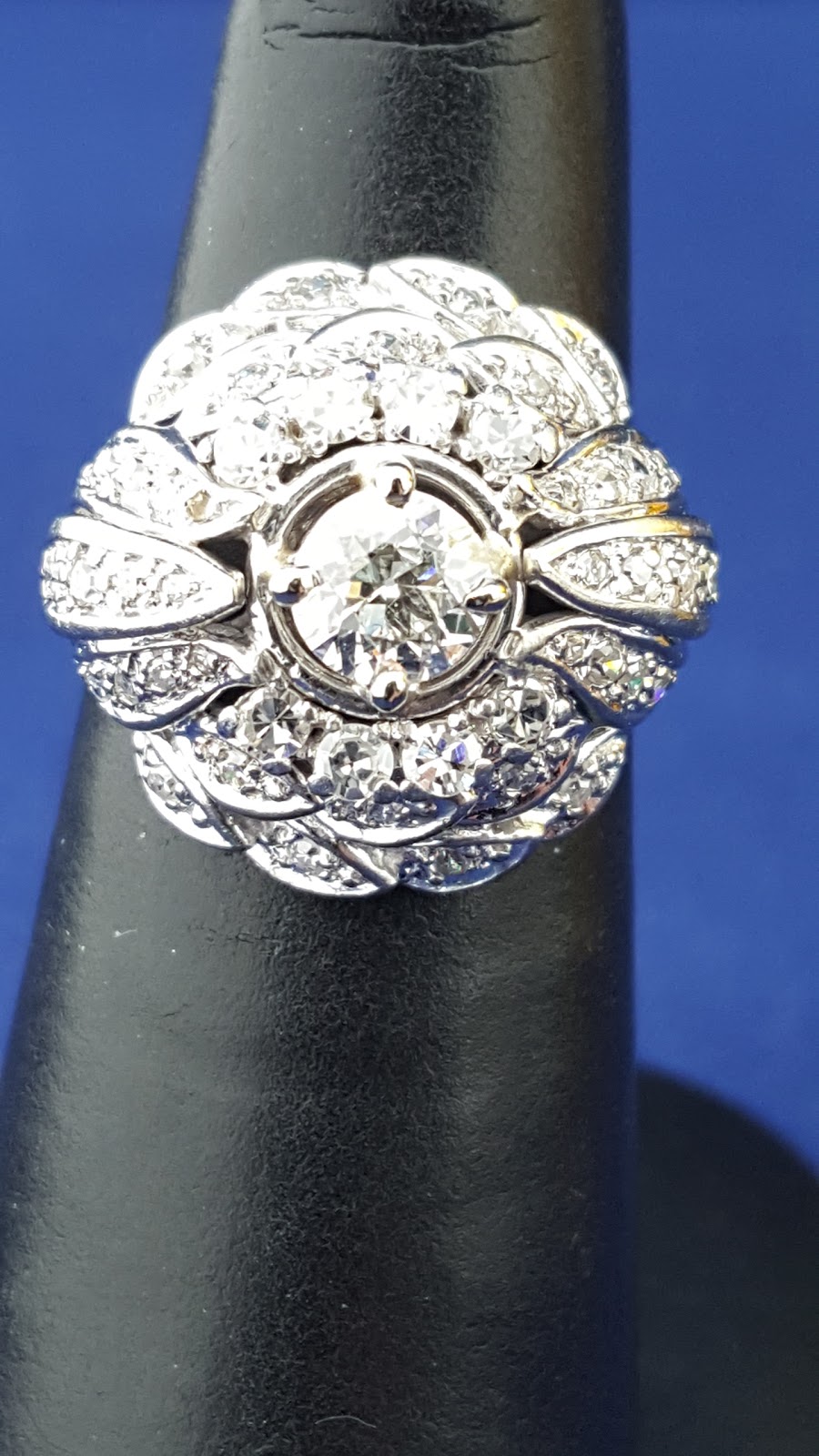 Jeweled Legacy | 7635 Quivira Rd, Shawnee, KS 66216, USA | Phone: (913) 278-1950