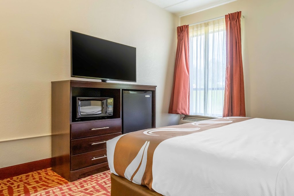 Quality Inn & Suites | 101 Plaza Pkwy, Lexington, NC 27292, USA | Phone: (336) 517-0438