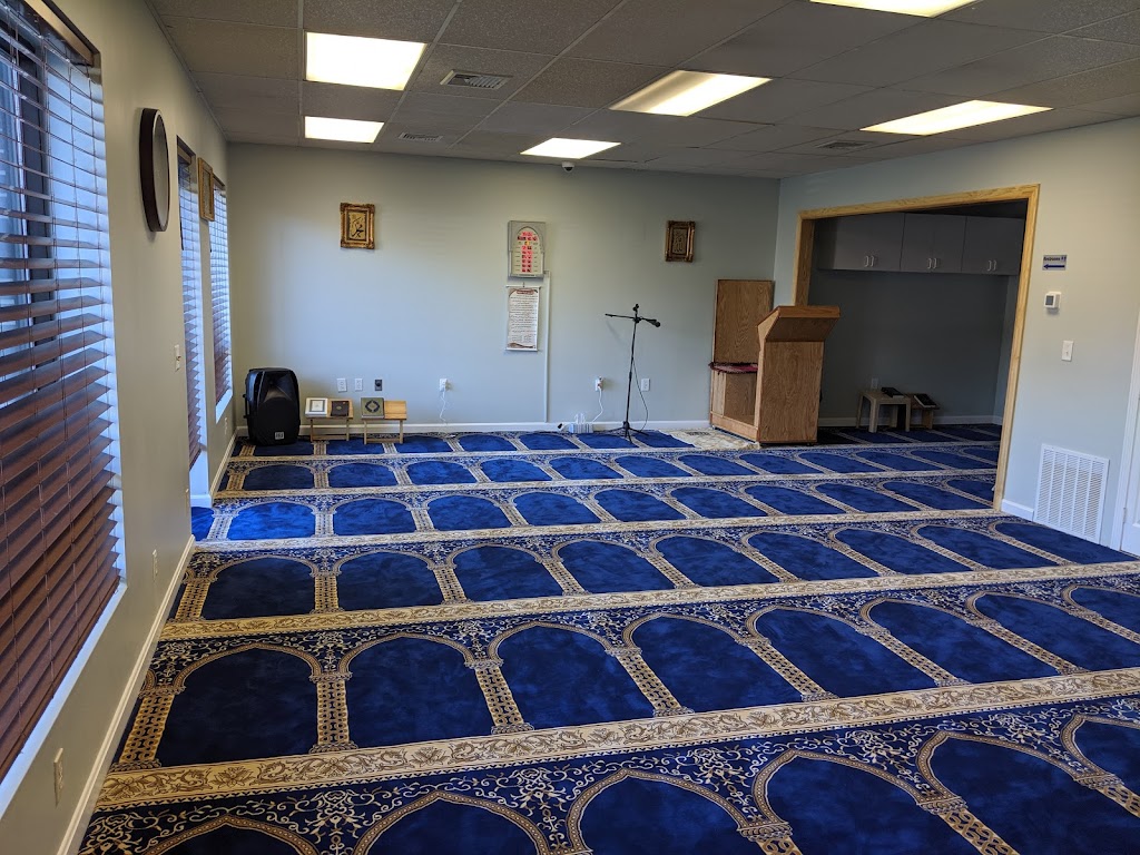 The Islamic Center Of Greater Attleboro (Masjid Yaseen) | 272 County St suite a & b, Attleboro, MA 02703, USA | Phone: (774) 203-3513