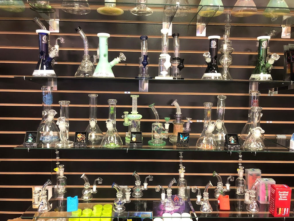 Elusive Mart and Vape | 3188 NE Sunset Blvd, Renton, WA 98056, USA | Phone: (425) 524-4950