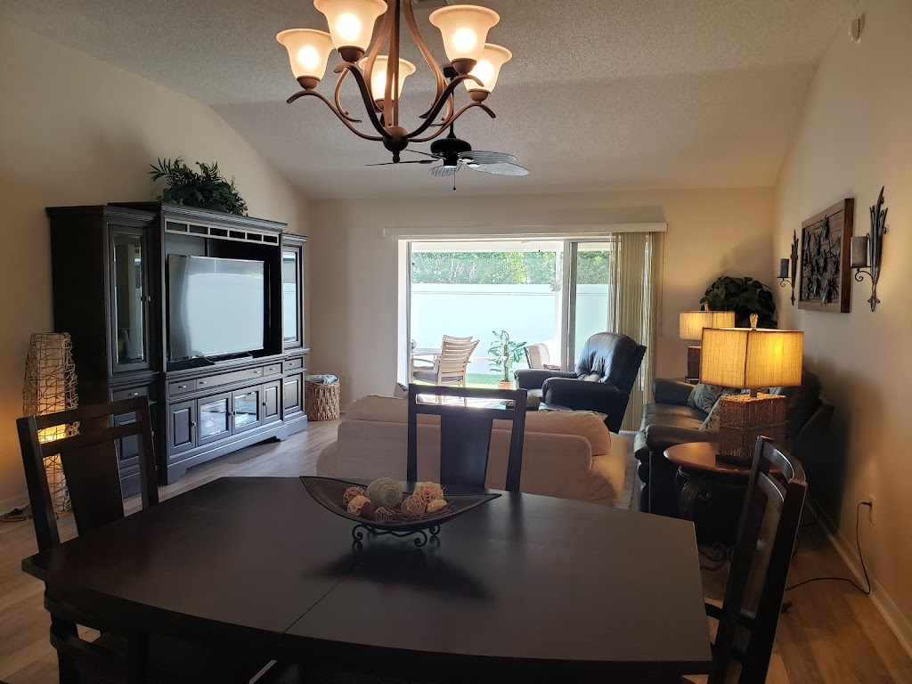 Villagers Homestyle Vacation Rentals | 863 Moses Loop, The Villages, FL 32162, USA | Phone: (716) 930-0193