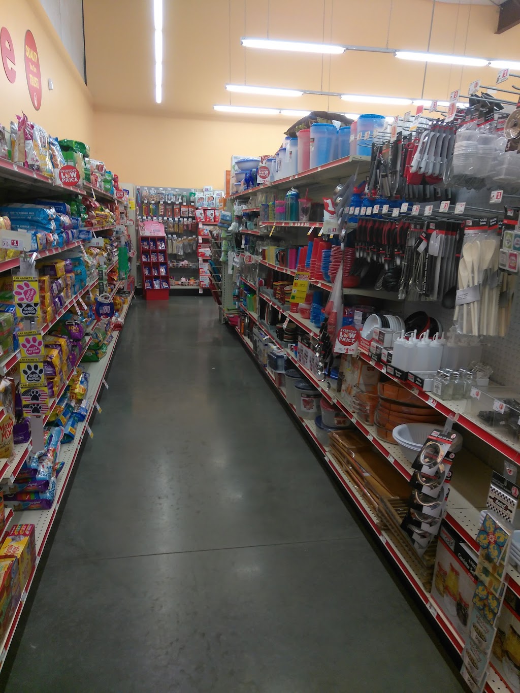Family Dollar | 10220 N 30th St, Tampa, FL 33612, USA | Phone: (813) 462-4993