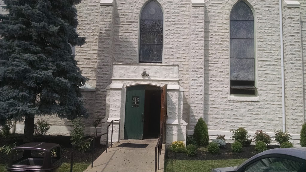 St. Carlos Borromeo Catholic Church | 115 W Seymour Ave, Cincinnati, OH 45216, USA | Phone: (513) 948-1760