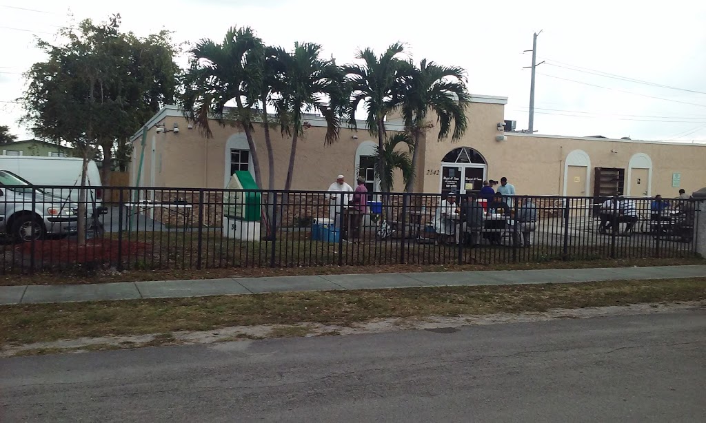 Masjid Al Iman مسجد الايمان | 2542 Franklin Dr, Fort Lauderdale, FL 33311, USA | Phone: (954) 581-6295