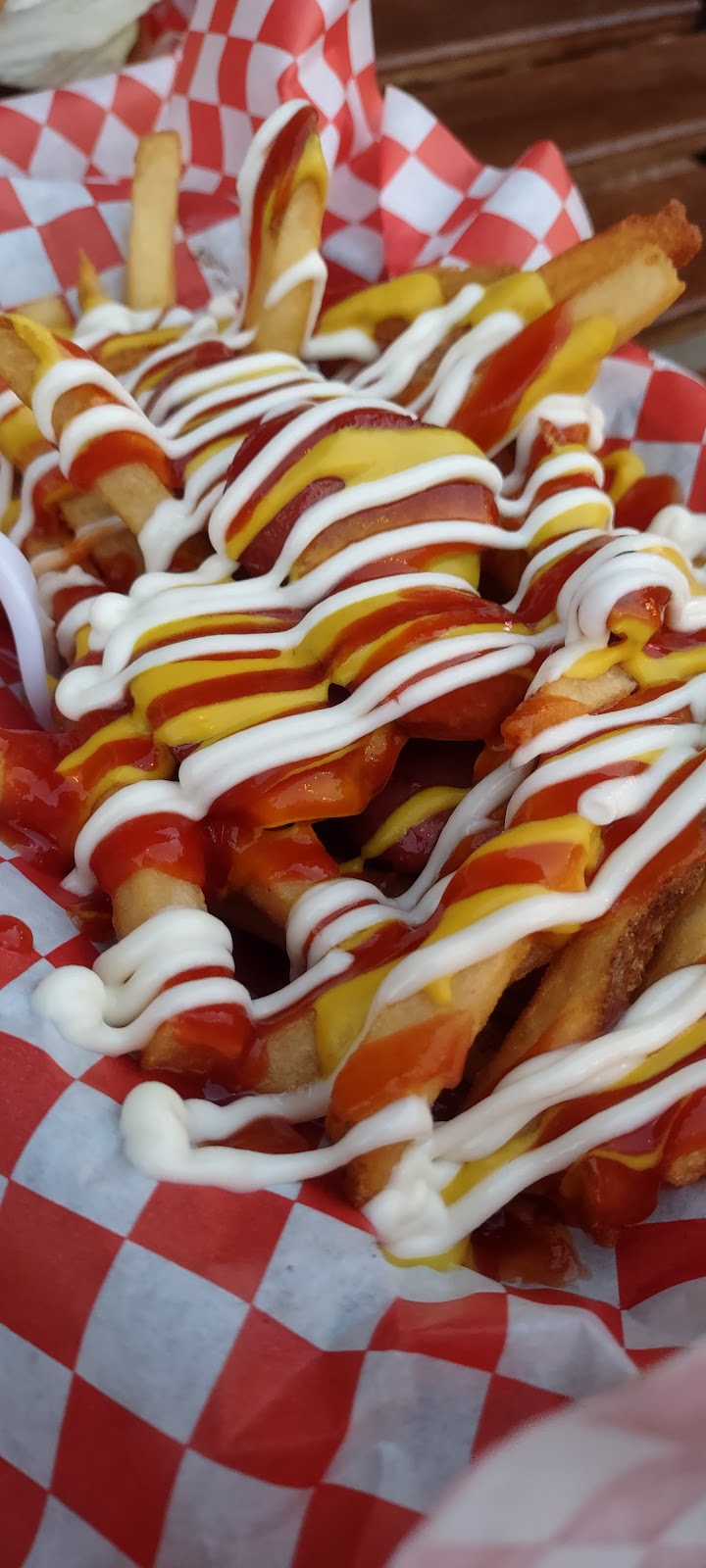 Tommys Burger | CALLE BENITO JUAREZ 64 ESQUINA. AV. EMILIANO ZAPATA PRIMO TAPIA PARTE, C. Benito Juarez 64, El Paraíso, 22740 Primo Tapia, B.C., Mexico | Phone: 661 112 5514