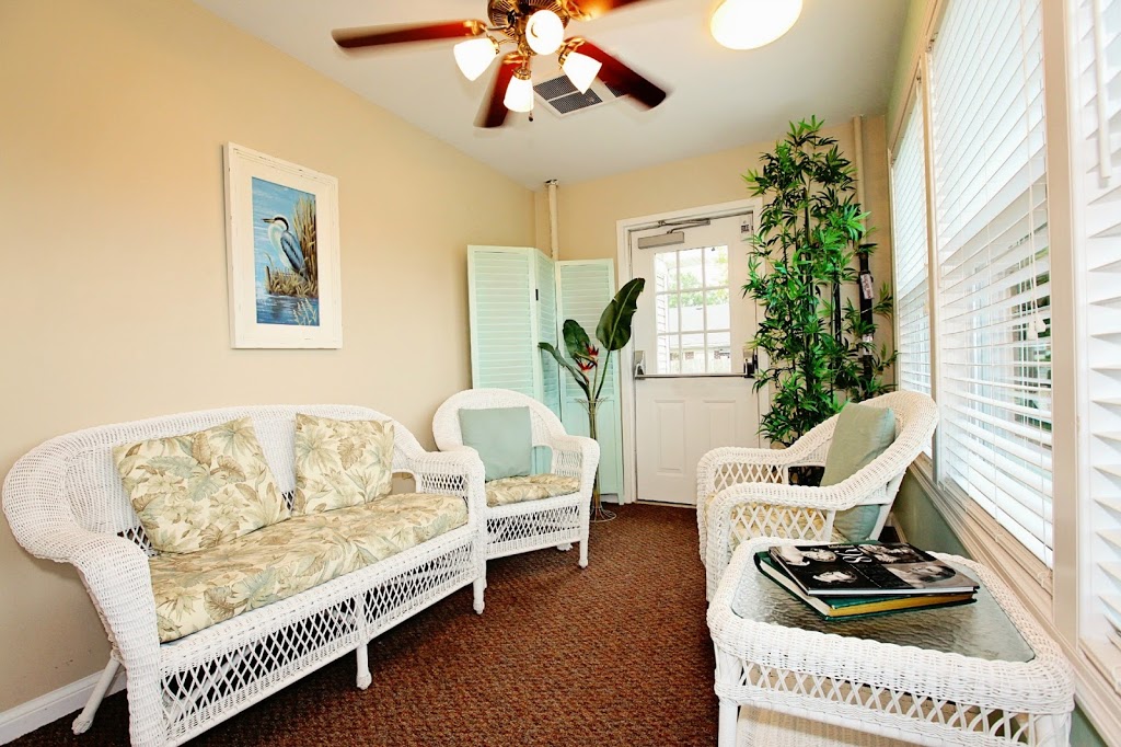 Commonwealth Senior Living at Churchland House | 4916 W Norfolk Rd, Portsmouth, VA 23703, USA | Phone: (757) 483-1780