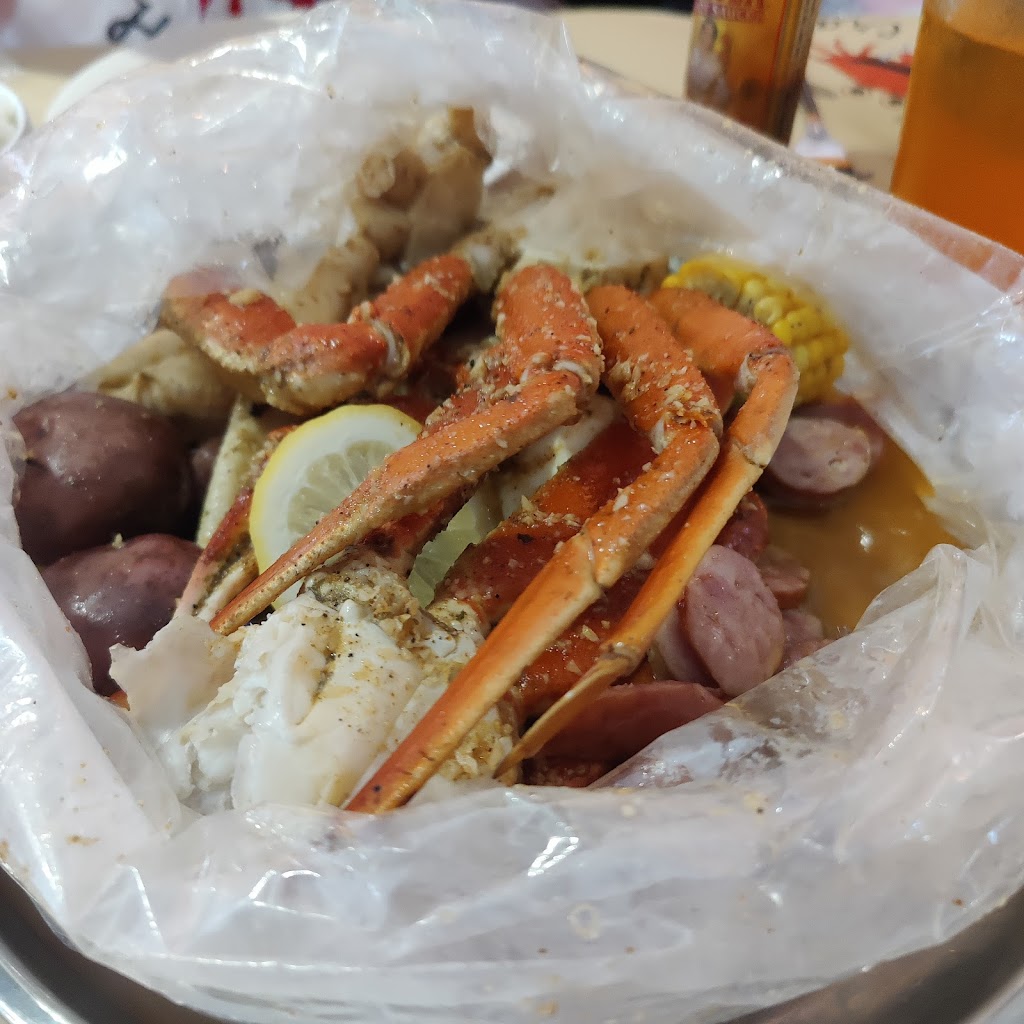 Hungry Crab Juicy Seafood and Bar Island Park, NY | 4245 Austin Blvd, Island Park, NY 11558, USA | Phone: (516) 208-7888