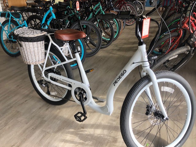 Pedego Electric Bikes Gilbert | 459 N Gilbert Rd Unit 1, Gilbert, AZ 85234 | Phone: (480) 597-9716