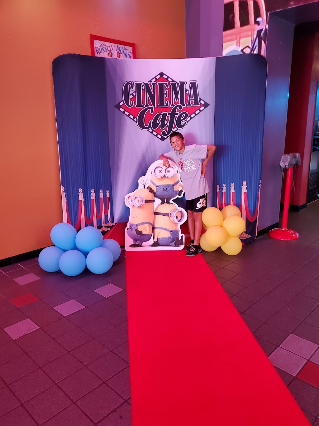 Cinema Cafe | 1044 Von Schilling Dr, Hampton, VA 23666, USA | Phone: (757) 523-7469