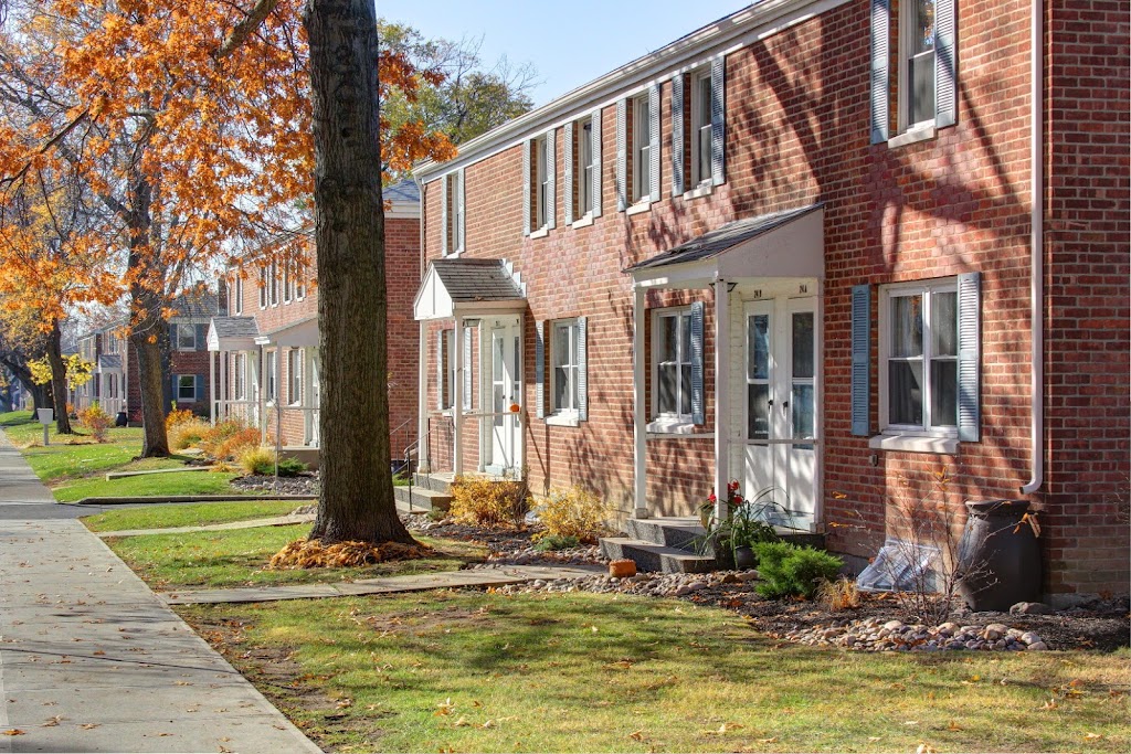 Adams Park Apartments | 6A Weis Rd, Albany, NY 12208 | Phone: (518) 874-0927