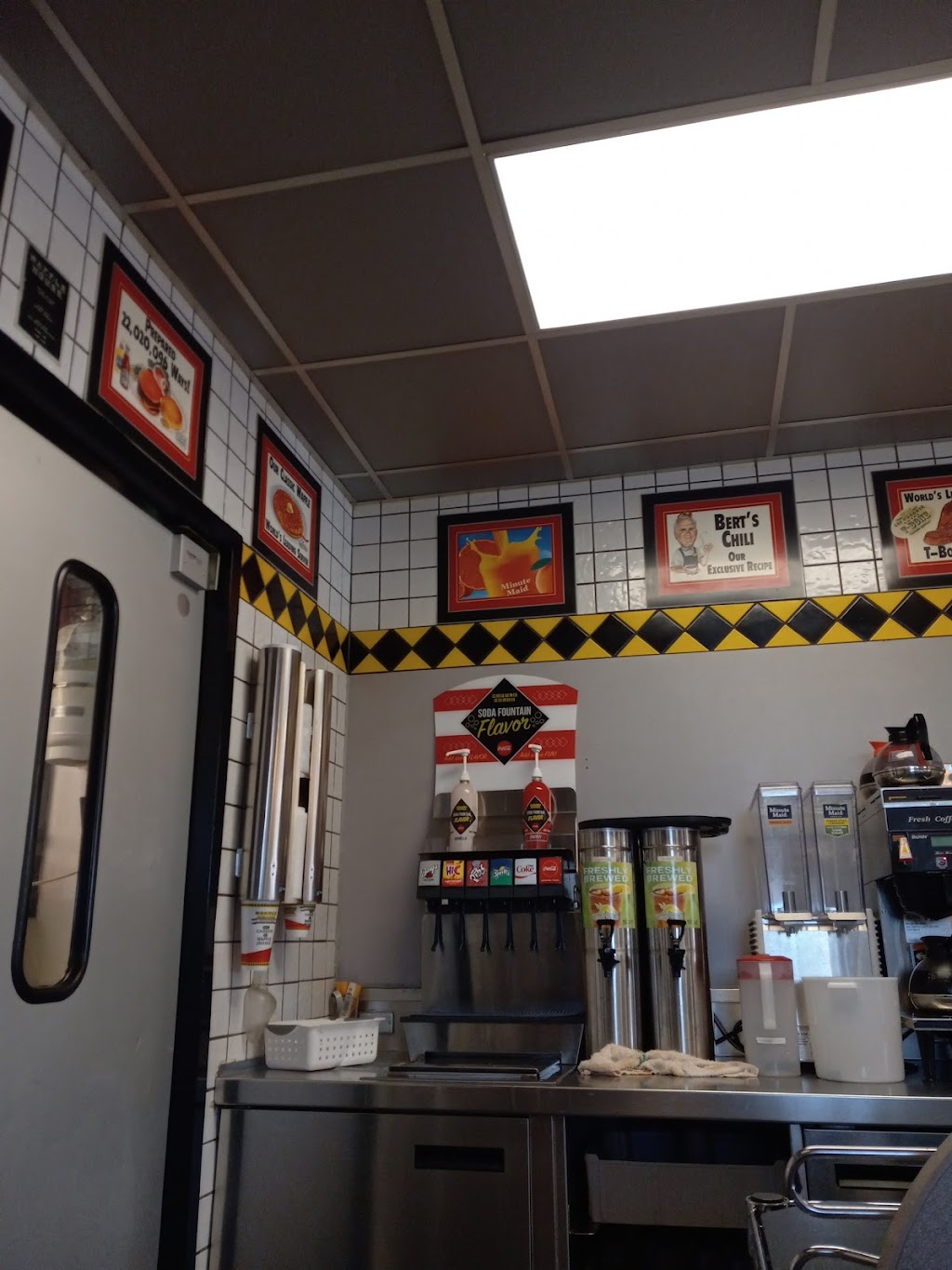 Waffle House | 3190 Medina Rd, Medina, OH 44256, USA | Phone: (330) 725-1538