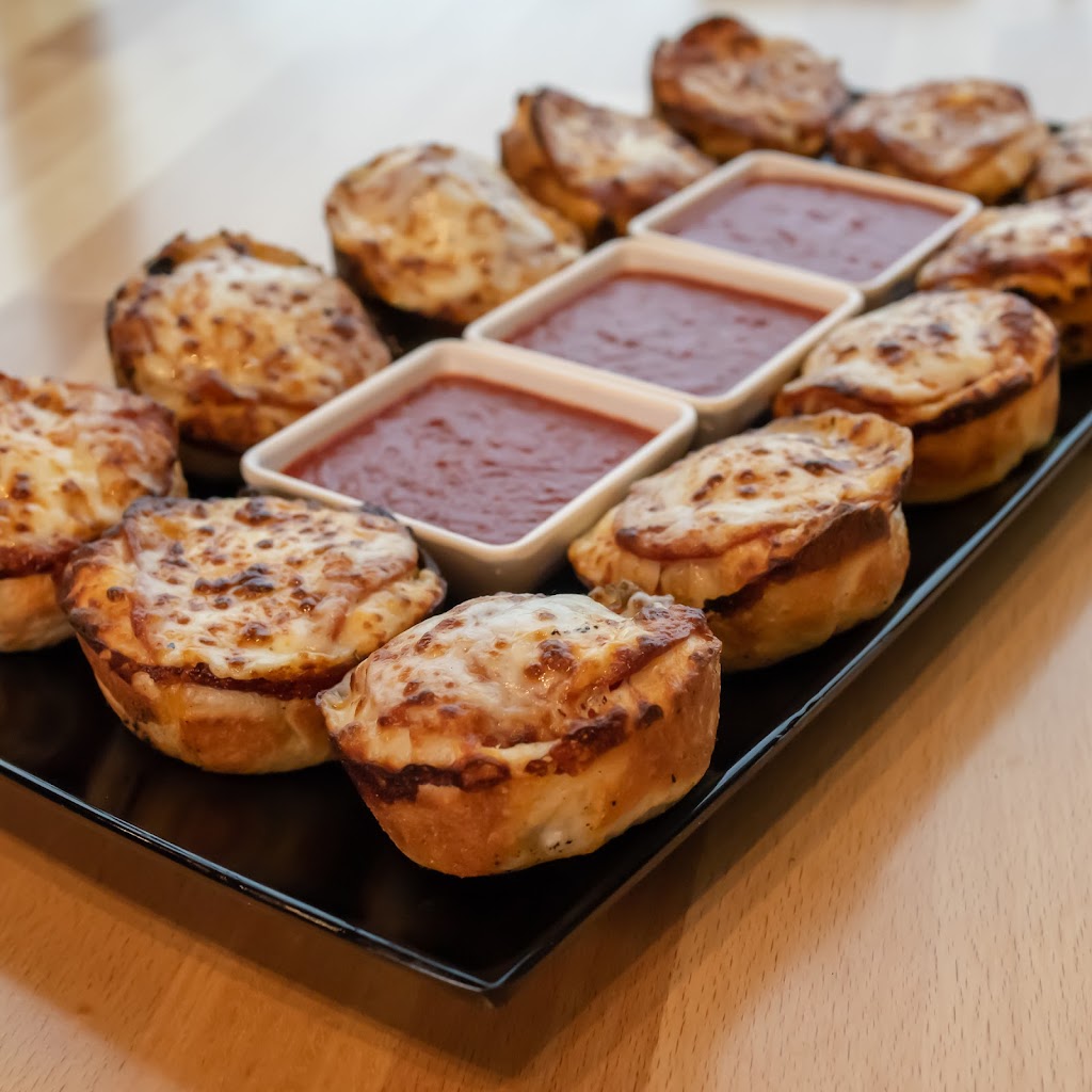 Noble Romans Craft Pizza & Pub | 6853 W Broadway, McCordsville, IN 46055, USA | Phone: (317) 589-8399