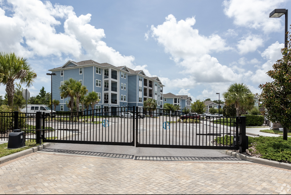 The Point at Bella Grove | 8310 Bella Grove Cir, Sarasota, FL 34243, USA | Phone: (941) 893-5041