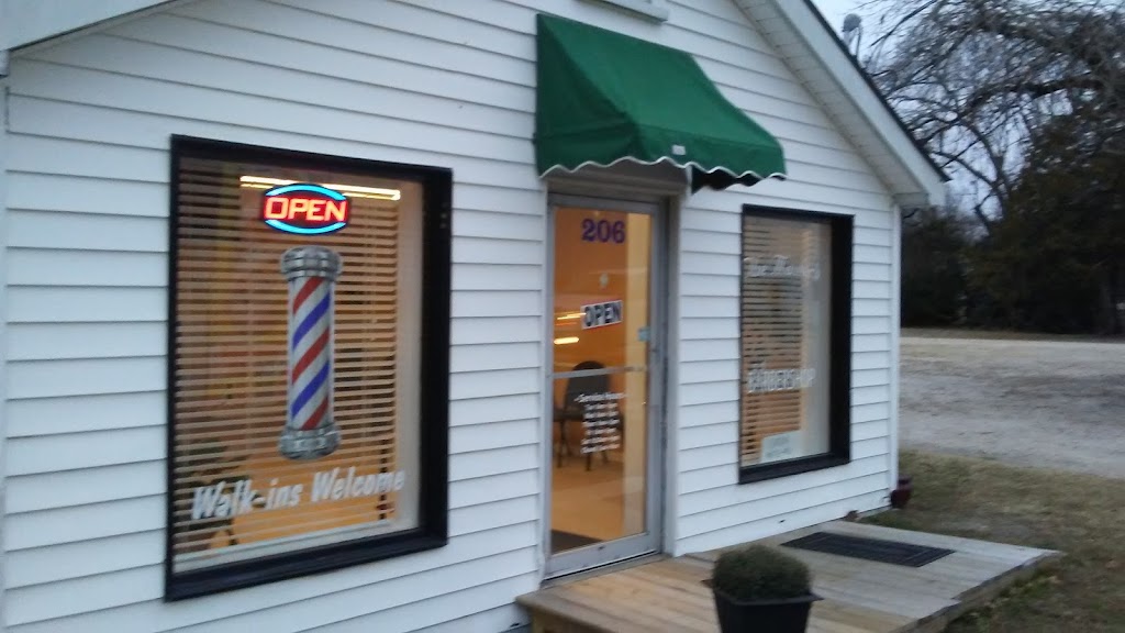 The Masters Barbershop | 206 E 3rd St, Wendell, NC 27591, USA | Phone: (919) 763-4410