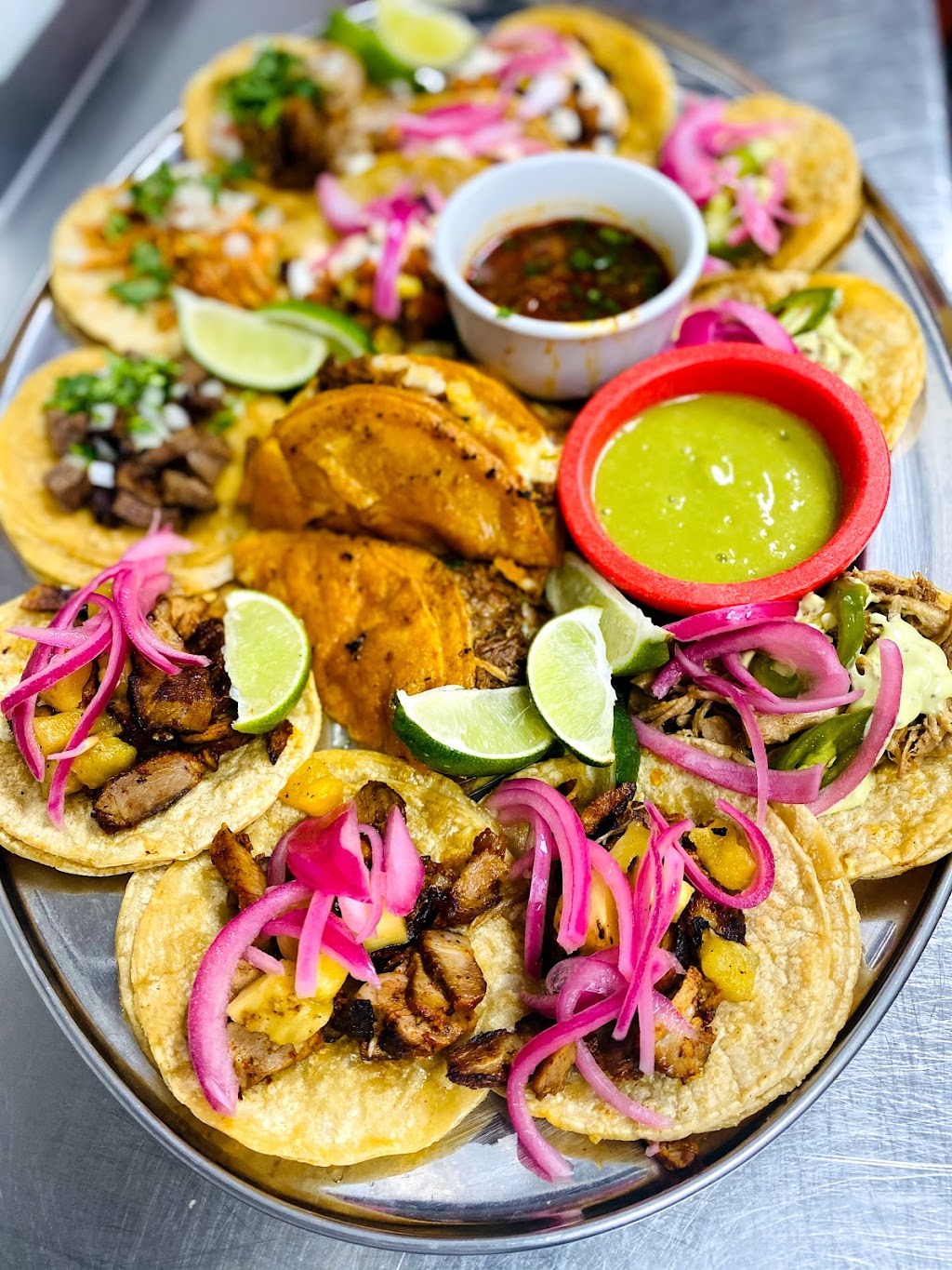 Romeros Tacos and Tequila | 55208 Van Dyke Ave, Shelby Township, MI 48316, USA | Phone: (586) 745-7435