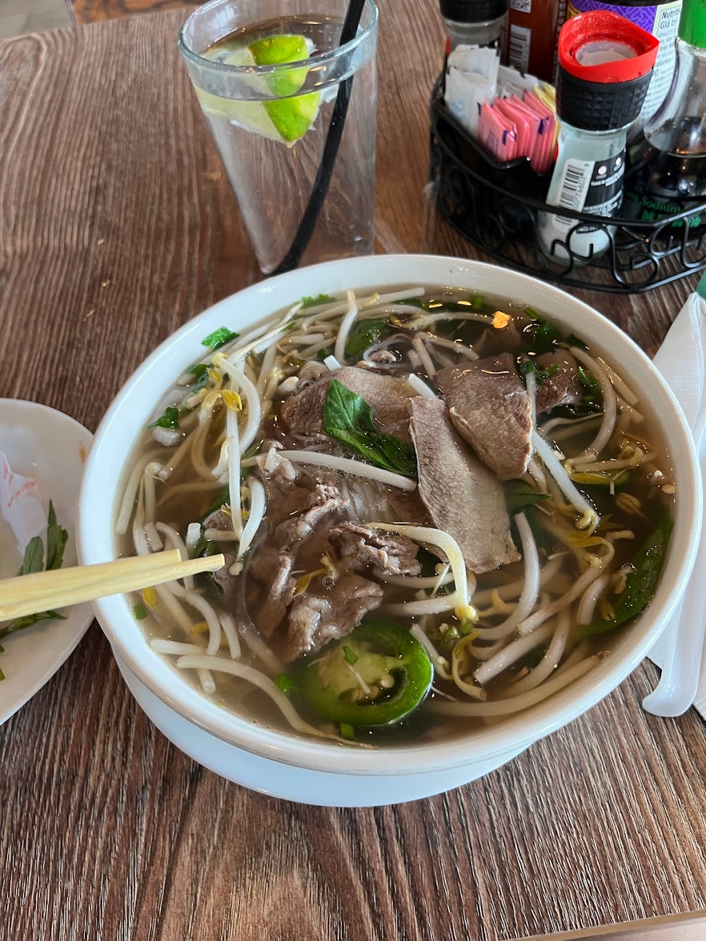 Simply Pho House | 12913 Galleria Cir #101, Austin, TX 78738, USA | Phone: (512) 263-8889