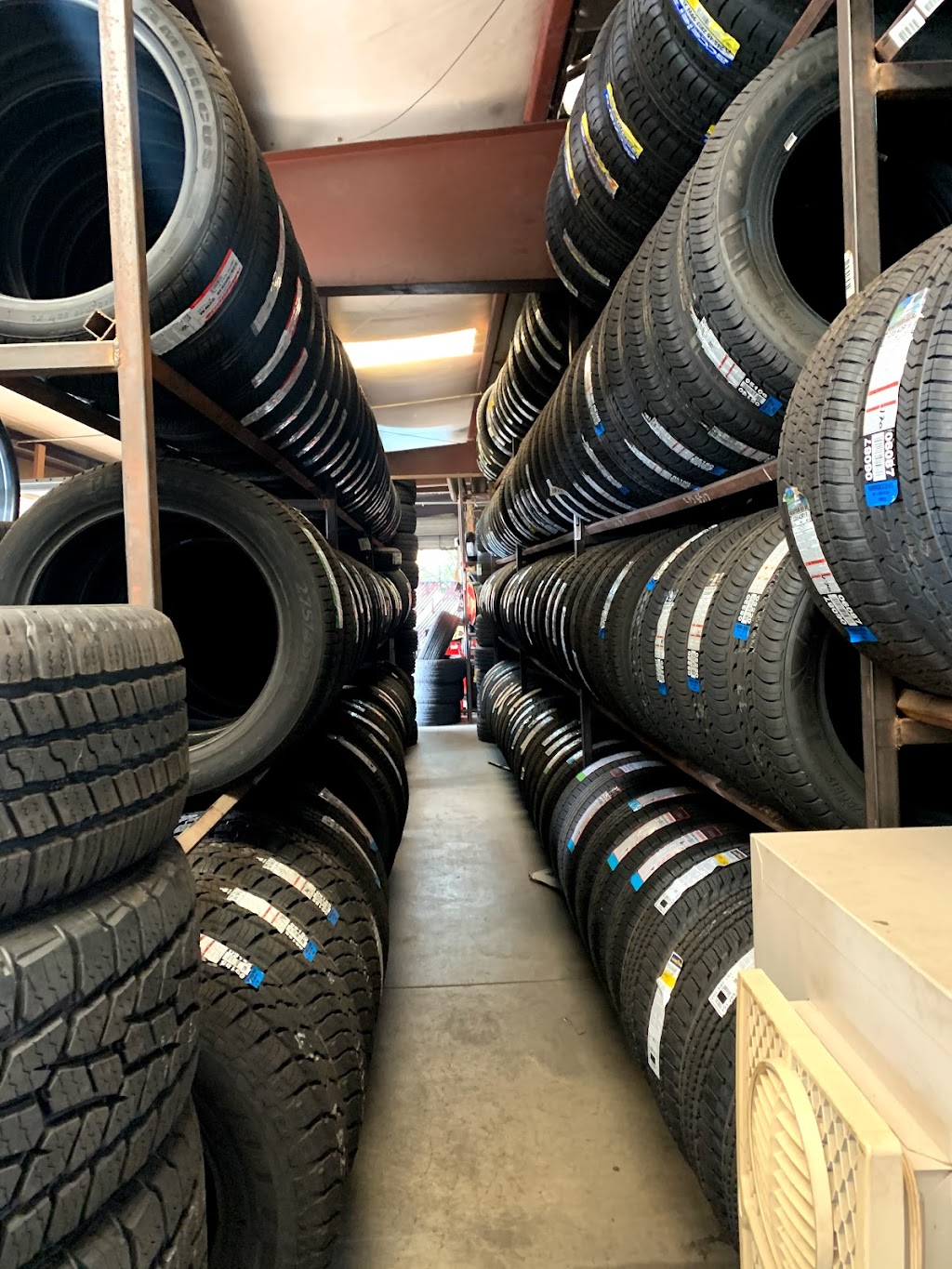 Fast Tire Service | 27735 CA-145, Madera, CA 93638, USA | Phone: (559) 673-2191