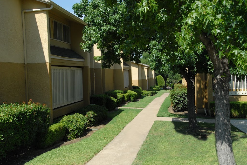 Brookhaven Apartments | 14833 Marsh Ln, Farmers Branch, TX 75234, USA | Phone: (469) 729-2904