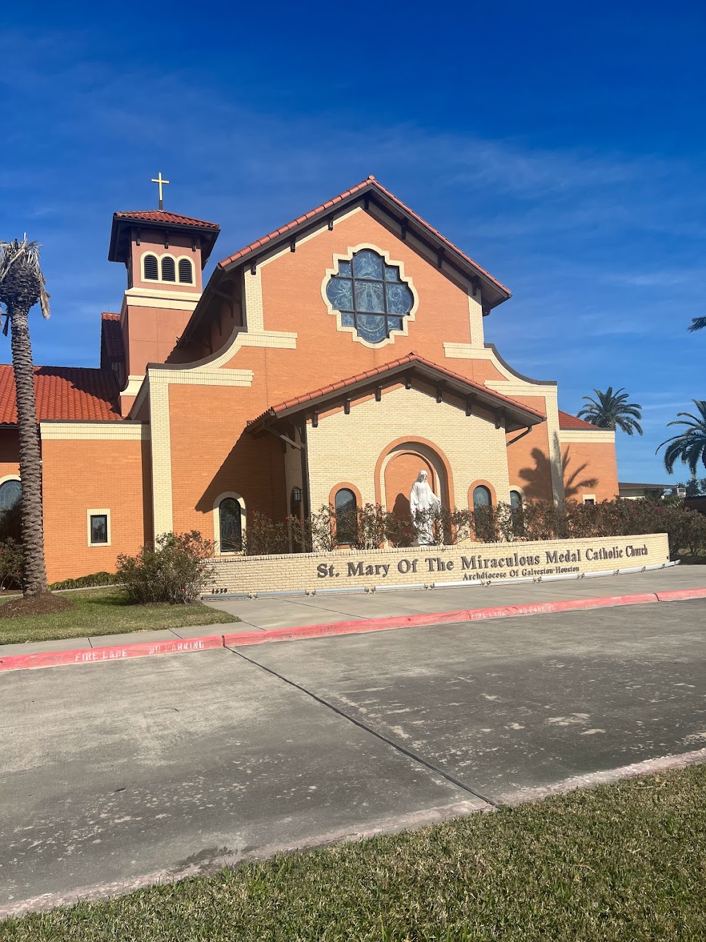 St. Mary of the Miraculous Medal Catholic Church | 1604 9th Ave N, Texas City, TX 77590, USA | Phone: (409) 948-8448