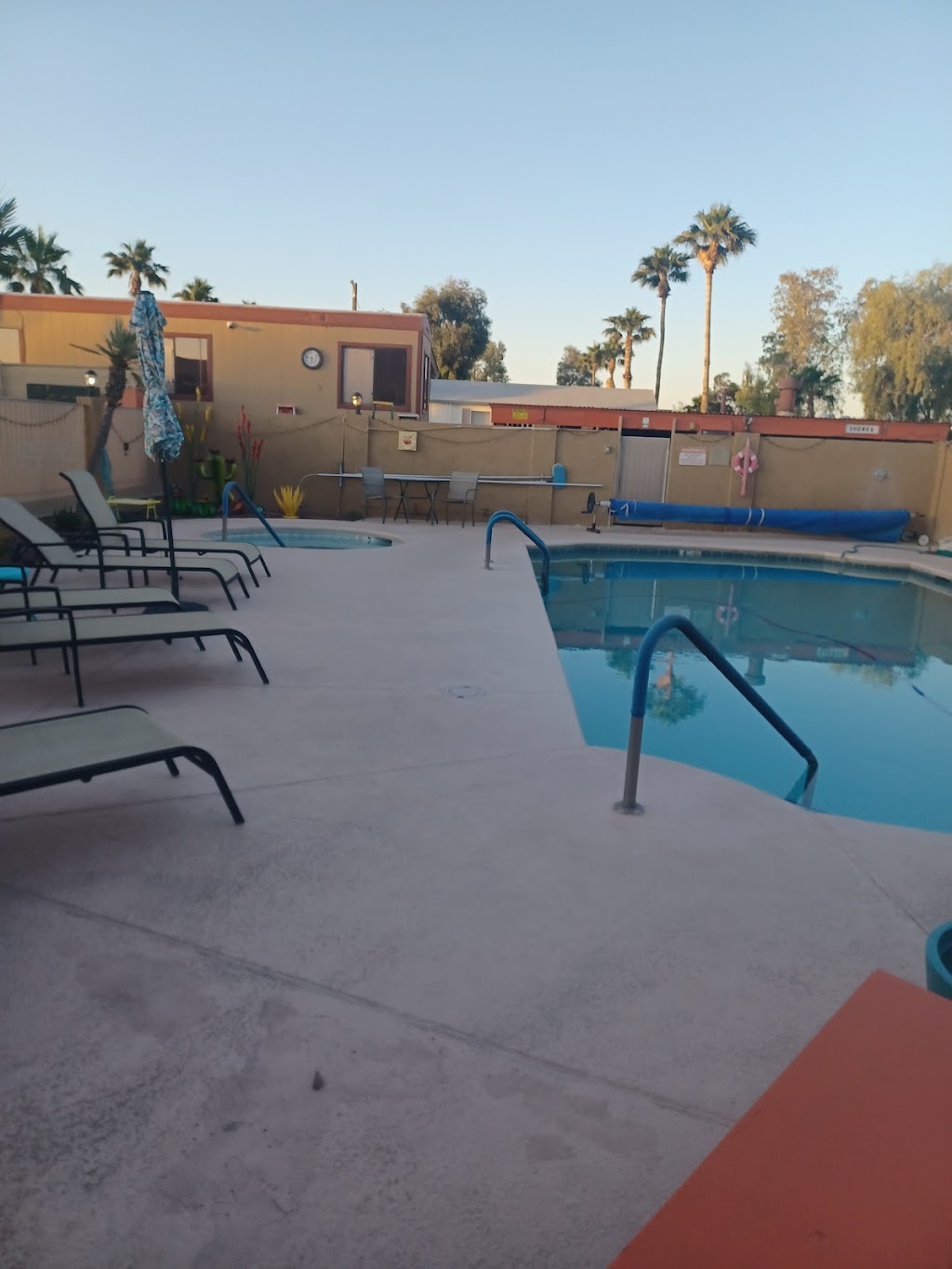 Las Colinas Motor Home-RV Resort | 7136 Sunland Gin Rd, Eloy, AZ 85131, USA | Phone: (520) 836-5050