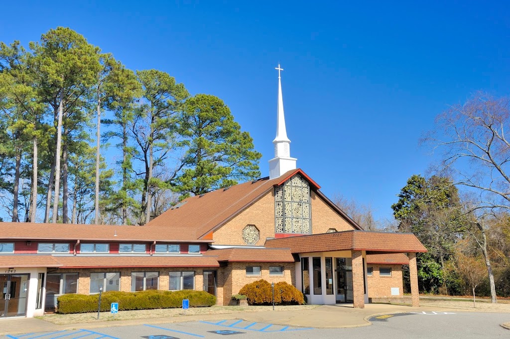 St Cyprians Episcopal Church | 1242 W Queen St, Hampton, VA 23669, USA | Phone: (757) 723-8253