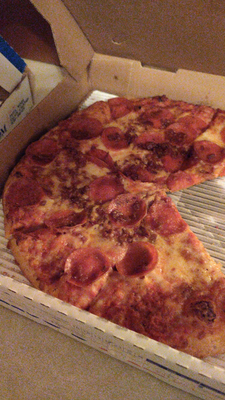 Benitos Pizza | 37135 Willow Rd, New Boston, MI 48164, USA | Phone: (734) 654-2003