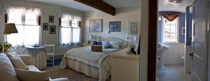 Meadow Creek Bed and Breakfast | 13438 US Hwy 285, Pine, CO 80470, USA | Phone: (303) 838-4167