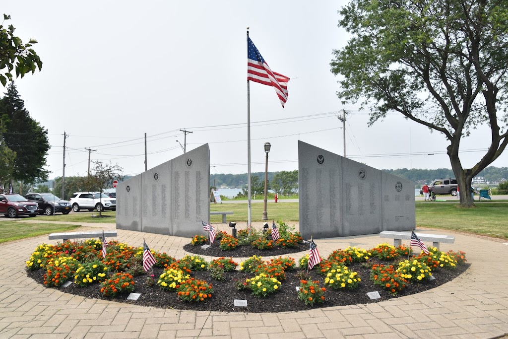 Veterans Memorial Park | 777 Niagara St, Tonawanda, NY 14150, USA | Phone: (716) 505-1172
