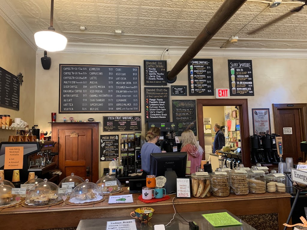 Cedarburg Coffee Roastery | W62 N603 Washington Ave, Cedarburg, WI 53012, USA | Phone: (262) 375-4321