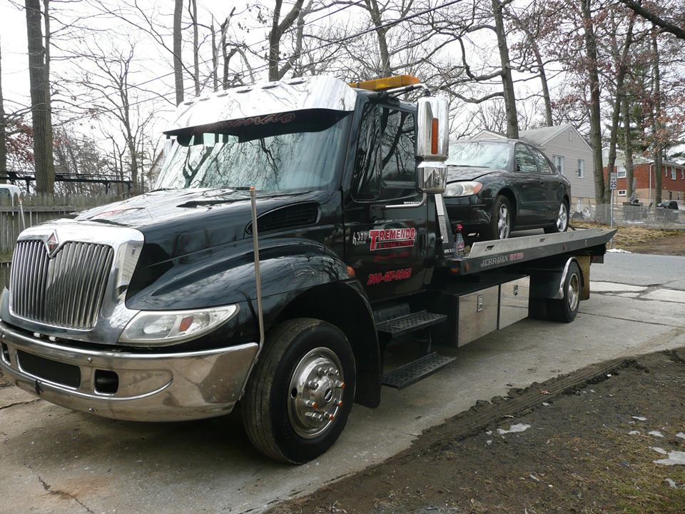 Tremendo Towing | 5612 J St Fairmount heights, 5612 J St, Capitol Heights, MD 20743, USA | Phone: (240) 417-8365