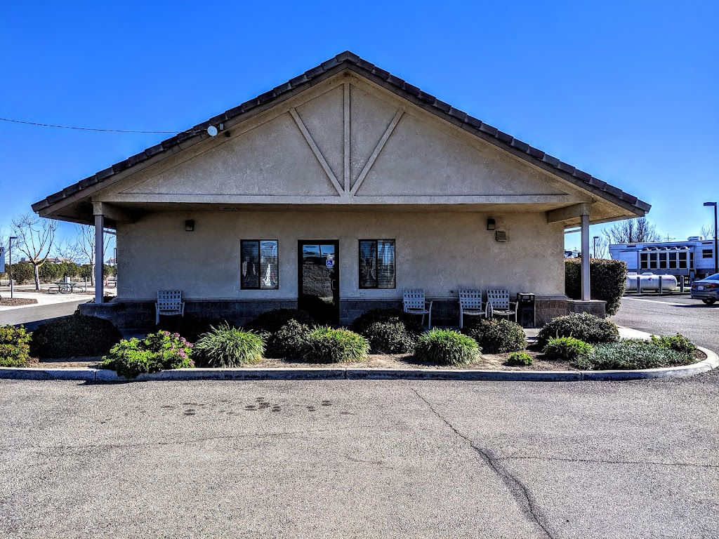 Flag City RV Resort | 6120 W Banner St Rd, Lodi, CA 95242, USA | Phone: (866) 371-4855