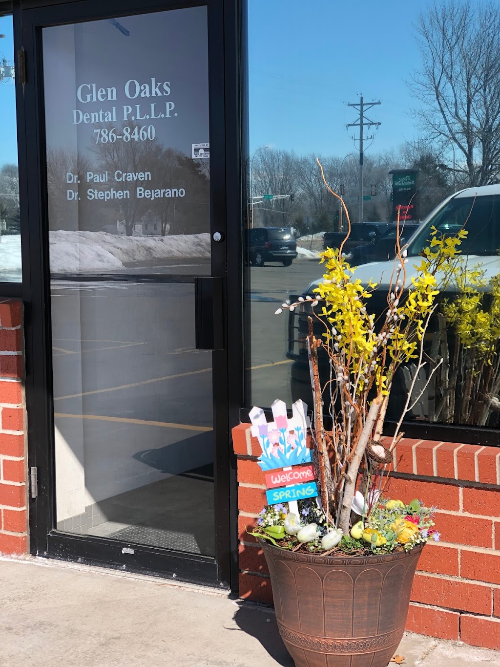 Glen Oaks Dental Pllp | 2 S Pine Dr, Circle Pines, MN 55014, USA | Phone: (763) 786-8460