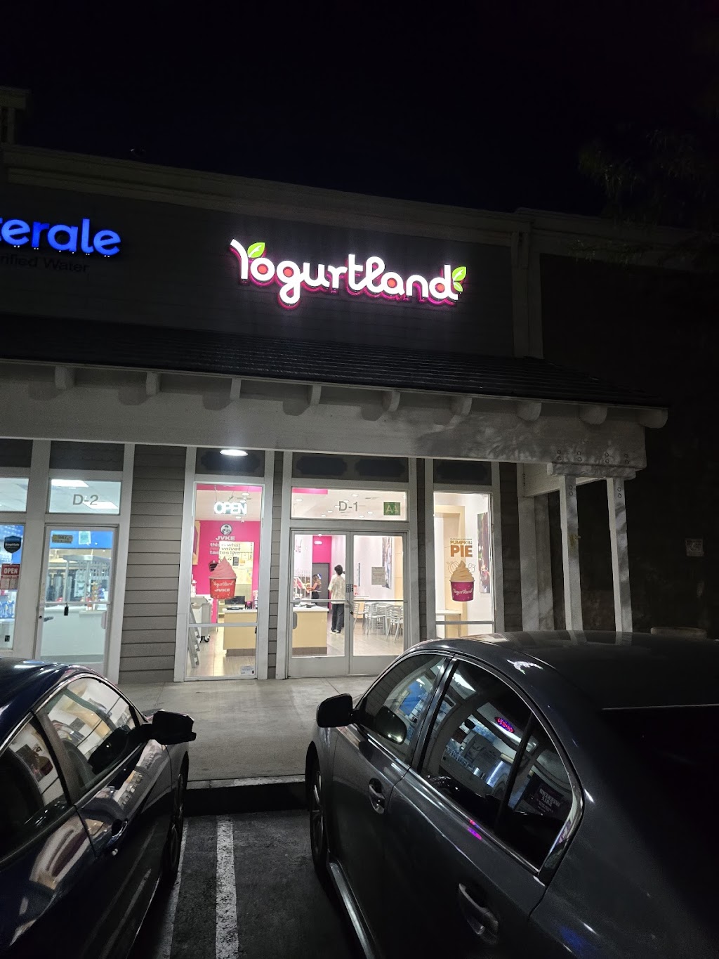 Yogurtland Palmdale - East Avenue | 2331 E Avenue S D-1, Palmdale, CA 93550, USA | Phone: (661) 480-5315