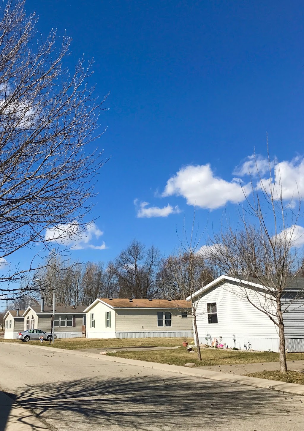 Walton Ridge Mobile Home Community | 1360 Foxrun Ct, Pontiac, MI 48340, USA | Phone: (248) 373-3233