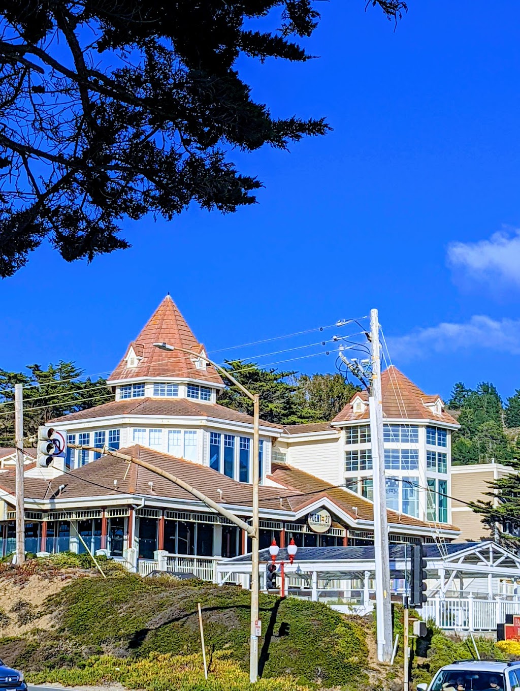 Pacifica Beach Hotel | 525 Crespi Dr, Pacifica, CA 94044, USA | Phone: (650) 355-9999