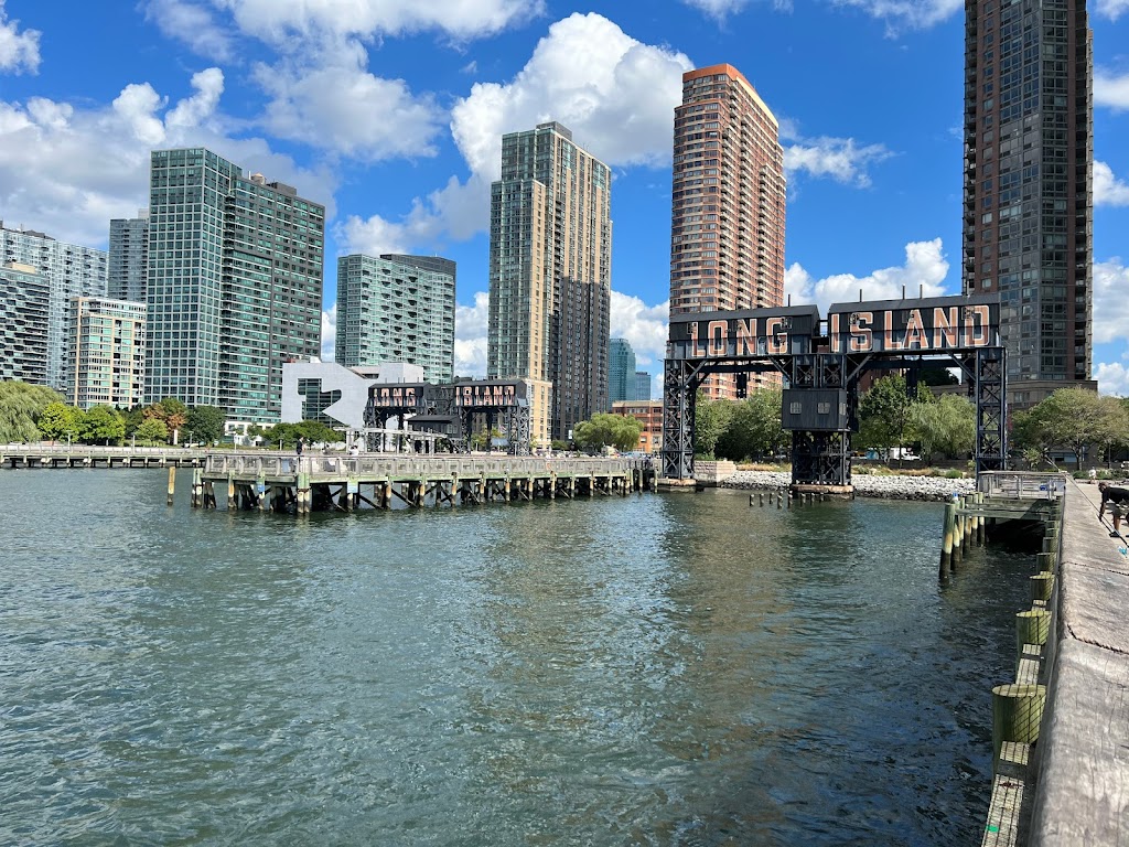 Hunters Point South Park | Center Blvd, Long Island City, NY 11101, USA | Phone: (212) 639-9675