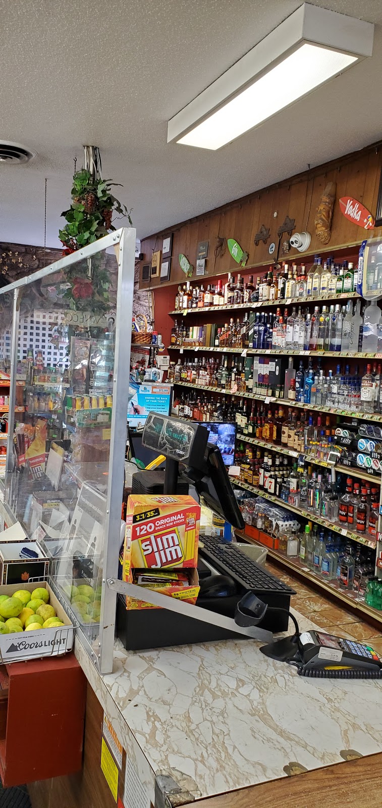 Village Market & Liquor | 1510 S Mission Rd, Fallbrook, CA 92028, USA | Phone: (760) 728-2844
