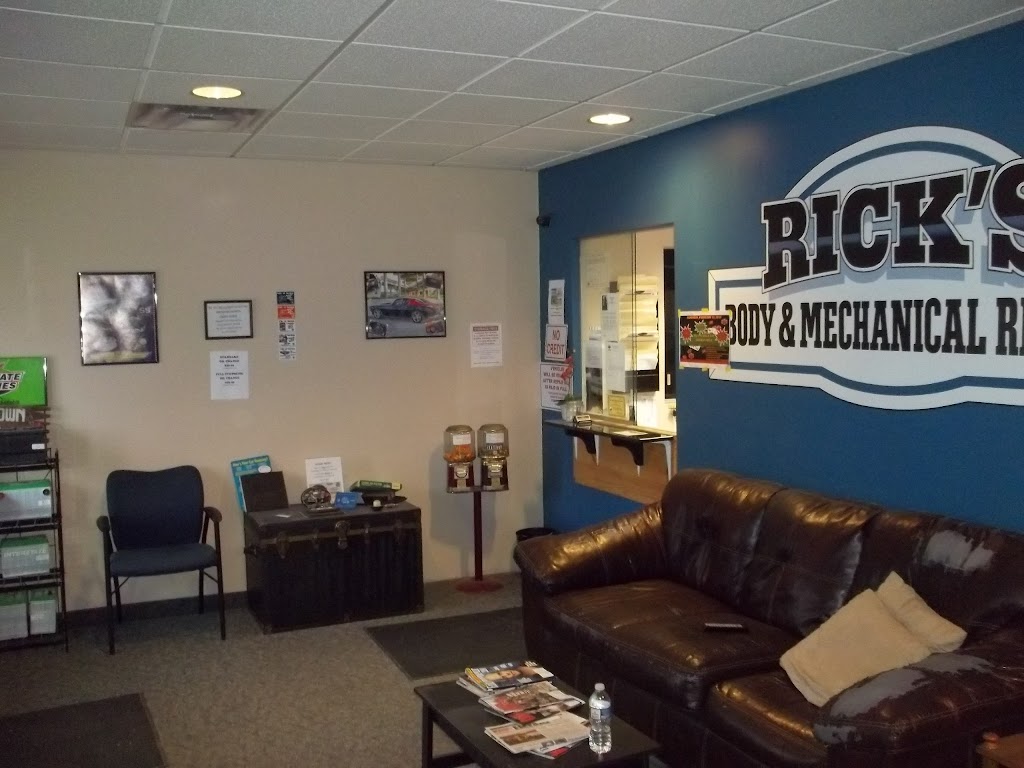 Ricks Body & Mech Repairs | 3225 S Cleveland Massillon Rd, Barberton, OH 44203, USA | Phone: (330) 825-3225