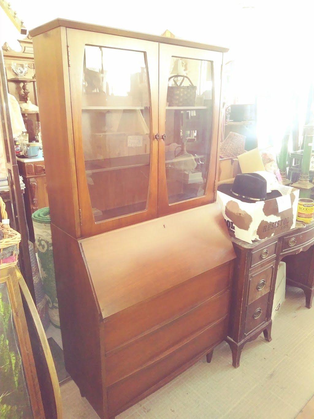 Thrift N Antique Shop | 200 Eastchester Dr, High Point, NC 27262, USA | Phone: (336) 434-3333