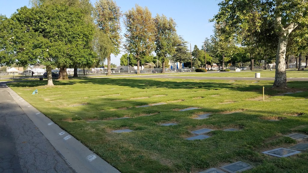 Rialto Park Cemetery | 200 N Willow Ave, Rialto, CA 92376, USA | Phone: (909) 820-2522