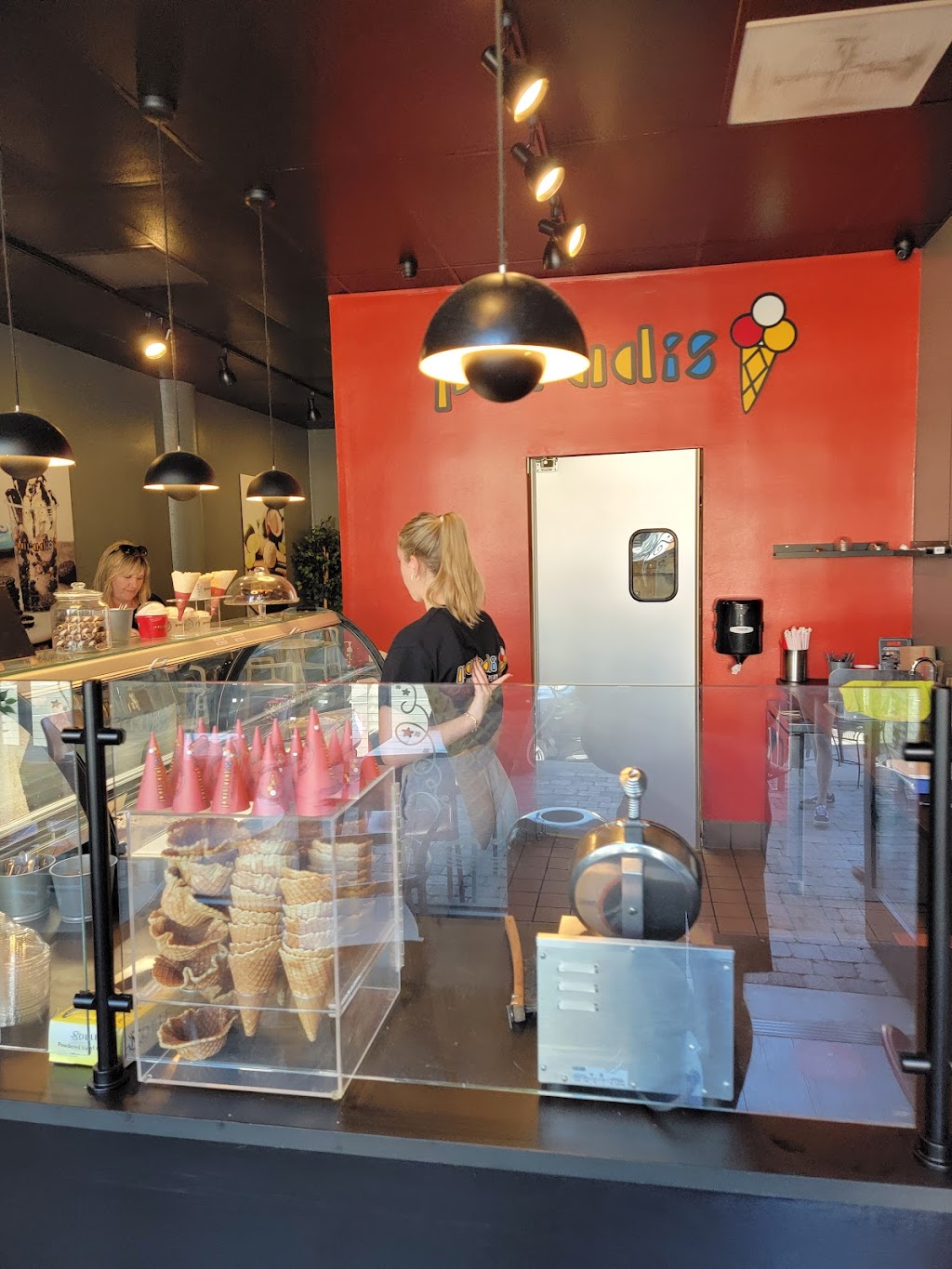 Paradis Ice Cream | 34255 CA-1, Dana Point, CA 92629 | Phone: (949) 441-7070